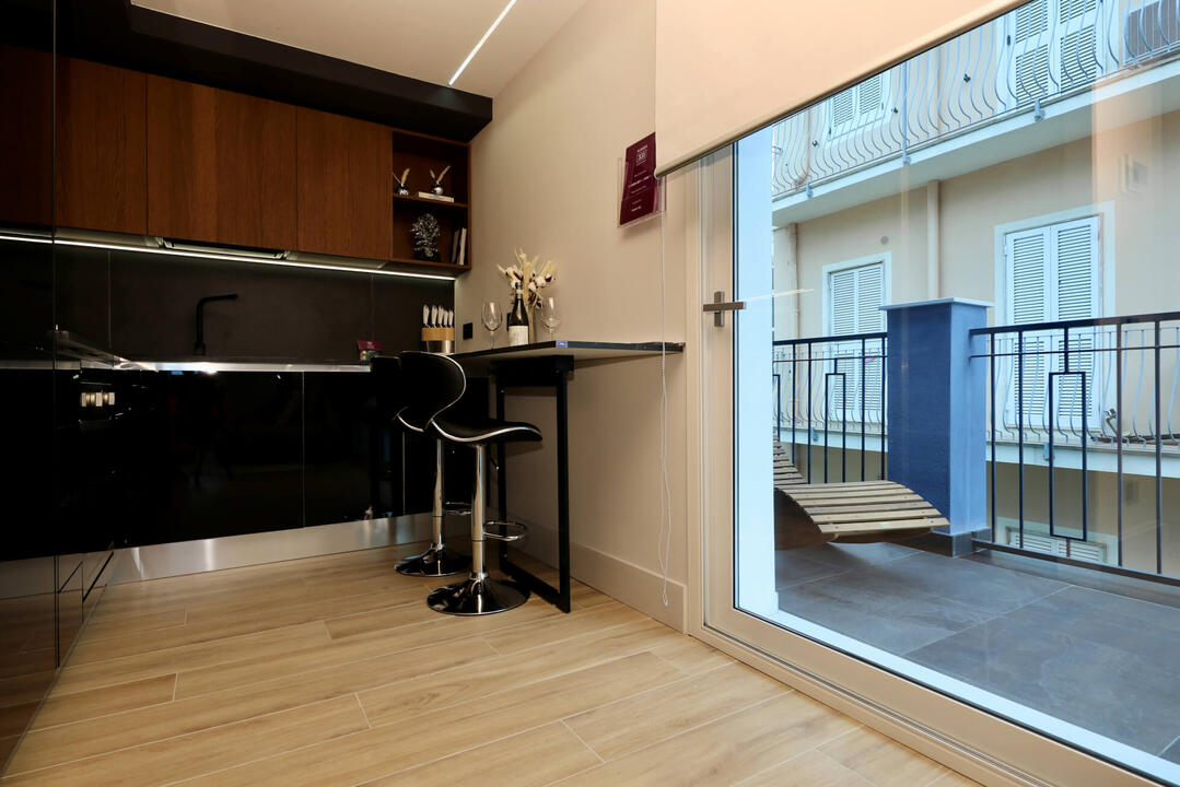 Custom-made CREO kitchen with all appliances; have your breakfast inside or on the terrace.
